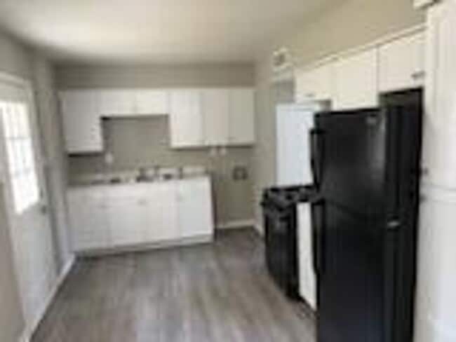 Building Photo - 3BR/1BA in Indian Trail area