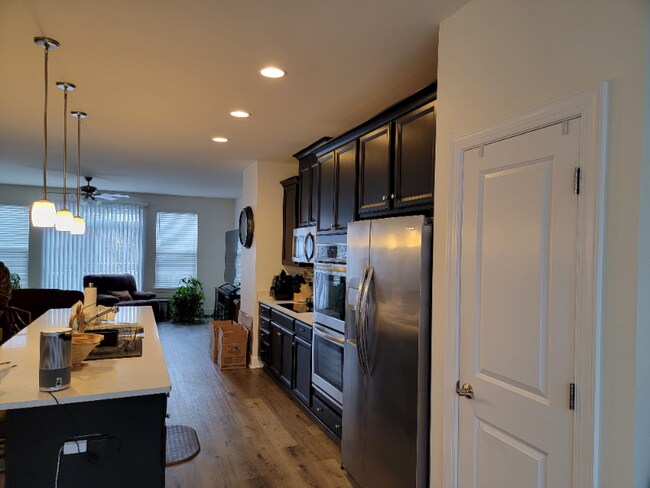 Building Photo - 8478 Craggan Ln