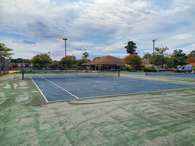 Building Photo - 3-Bedroom Townhome Ready NOW!! Completely Updated - Fenced Backyard - Exterior Storage!