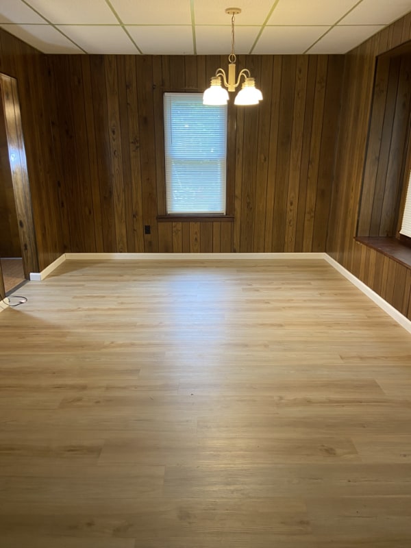 Building Photo - 3929 Clybourne Ave