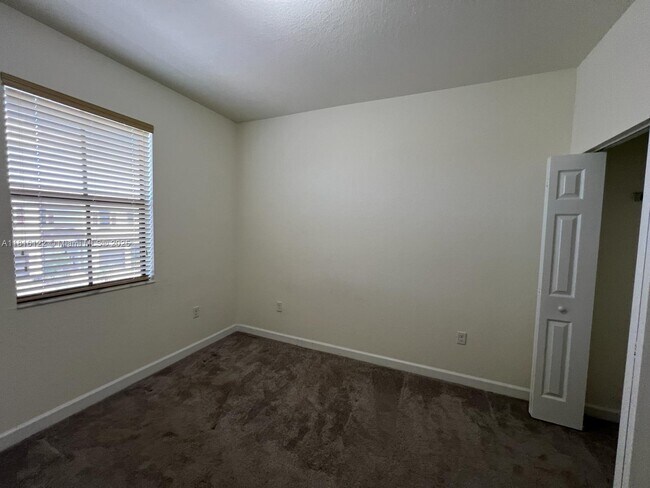 Building Photo - 11066 W 33rd Ln