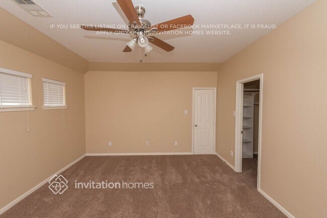Building Photo - 9200 Farmer Dr