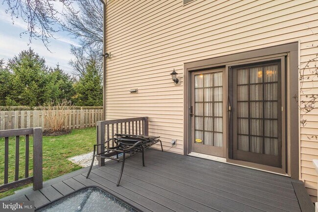 Building Photo - 3473 E Gate Pl