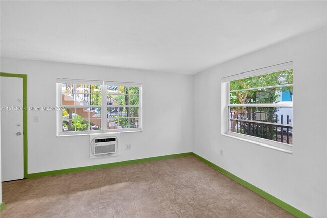 Building Photo - 345 Michigan Ave