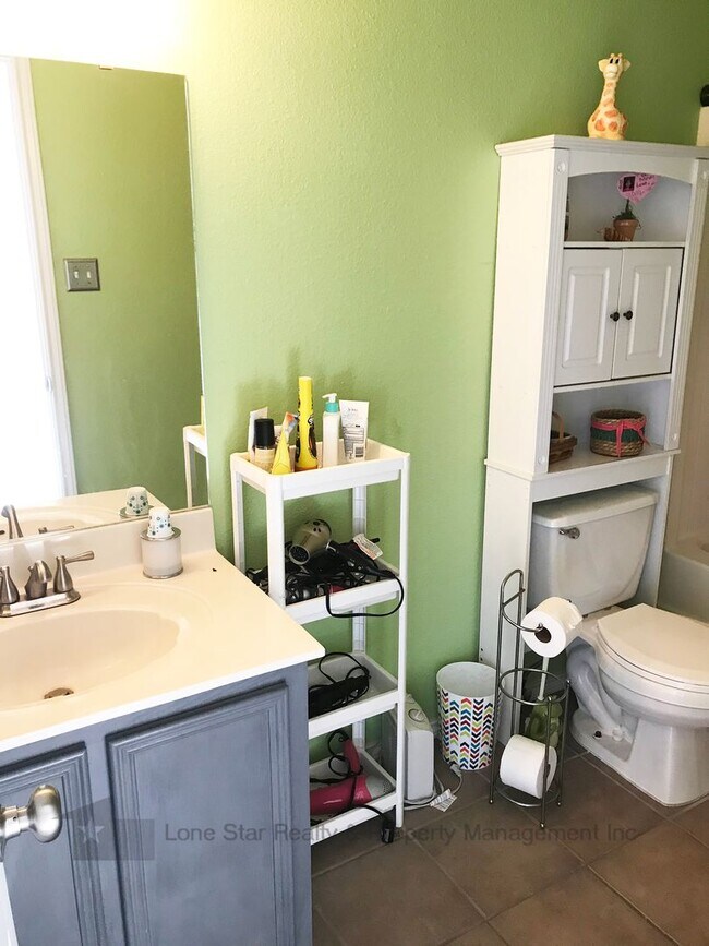 Building Photo - 4-Bedroom House for Rent in Harker Heights