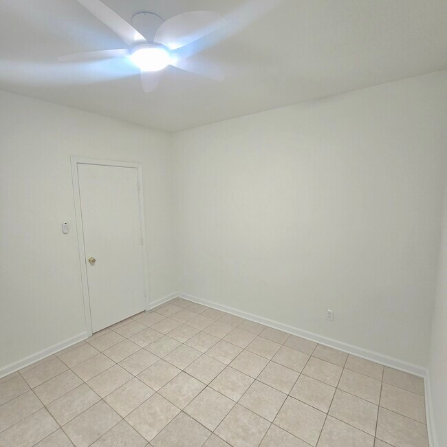 Building Photo - 1831 Shepherd Cir SW