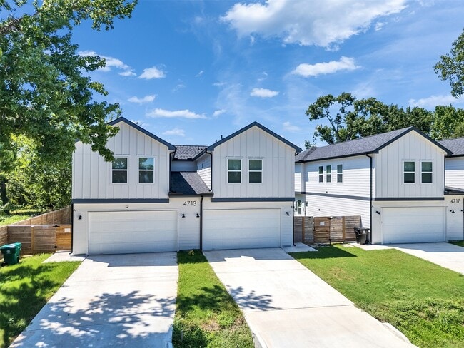 Building Photo - 4713 Talina Way