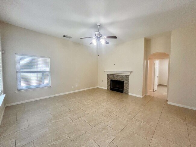 Building Photo - 18235 Bonham Oaks Ct