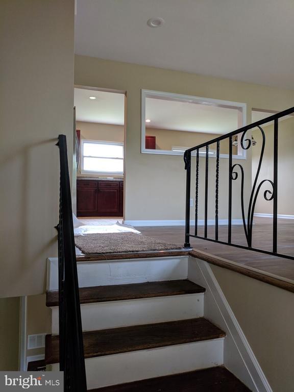 Building Photo - 247 Rutgers Ave