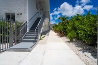 Building Photo - 1955 NW 2nd Ct