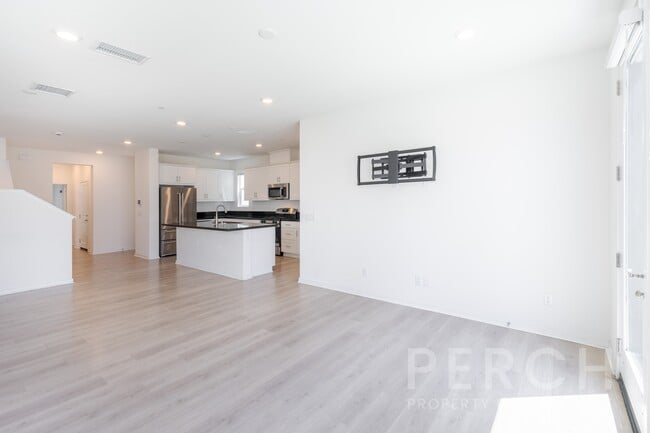 Building Photo - 24473 Sonieta Ct