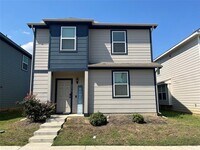 Building Photo - 5513 Topwater Trl