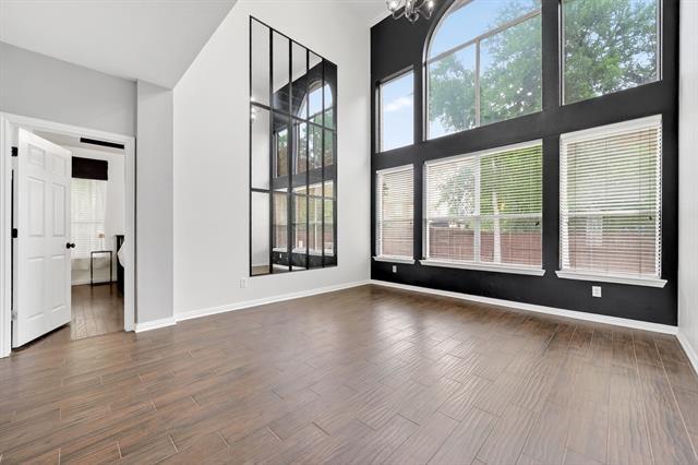 Building Photo - 8310 Sawgrass Ln