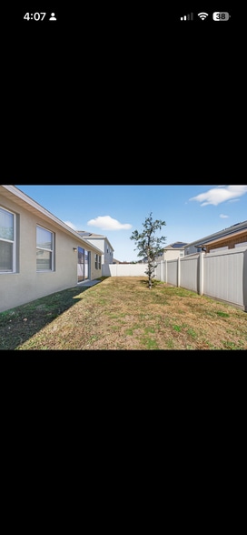 Building Photo - 3263 Olivera Way