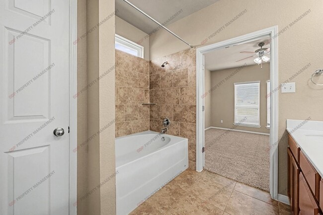 Building Photo - 8108 Honeysuckle