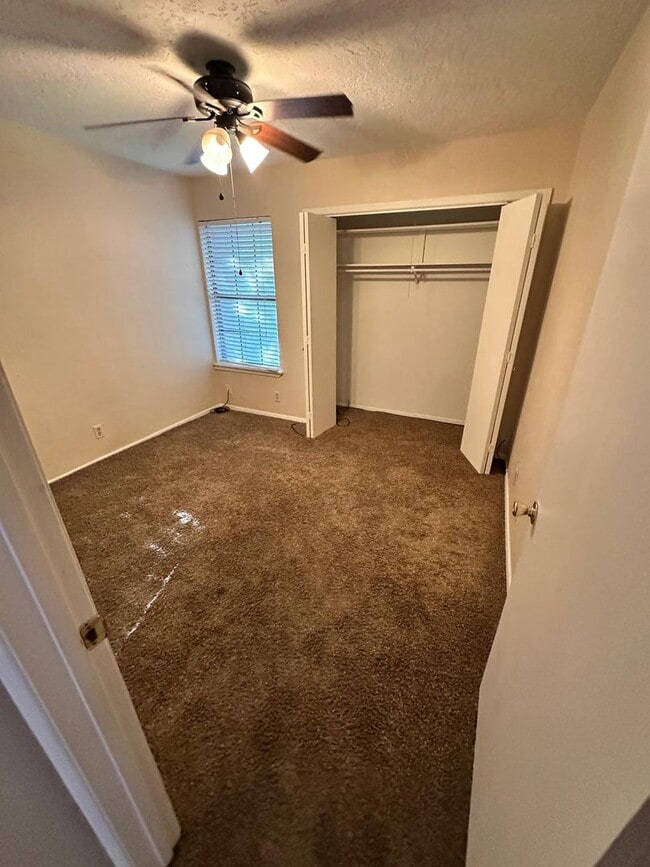 Building Photo - 1500 N Grant Dr