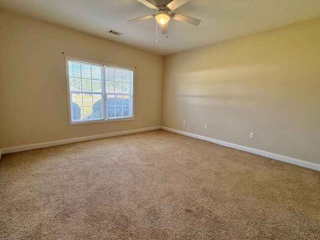 Building Photo - COMING LATE FEBRUARY 2026! (Pet Friendly)