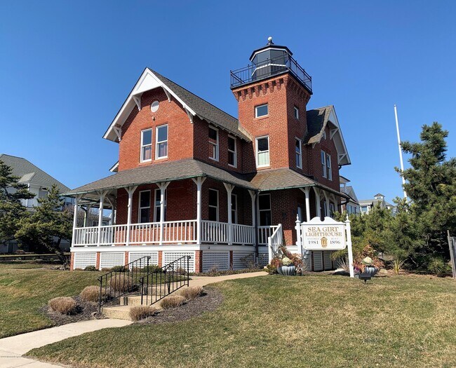 Building Photo - 710 Boston Blvd