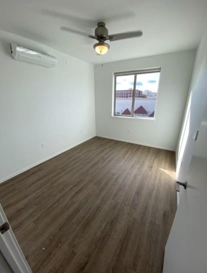 Building Photo - Market Center Apartments