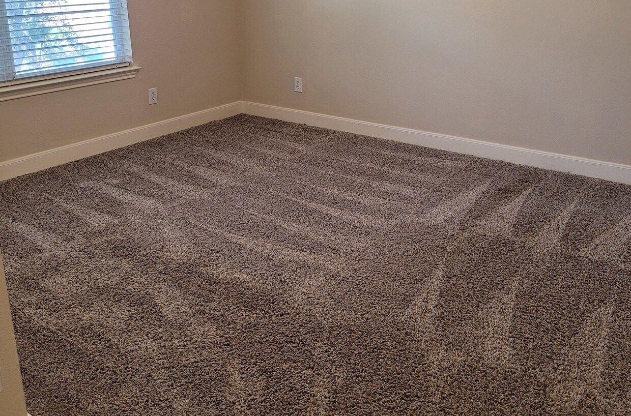 Bedroom - 21735 Thunder Basin