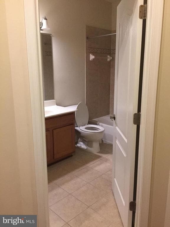 Building Photo - 2202 Leesborough Dr