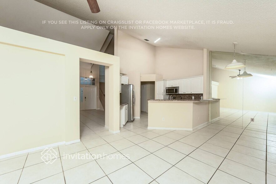 Building Photo - 9648 Tavernier Dr