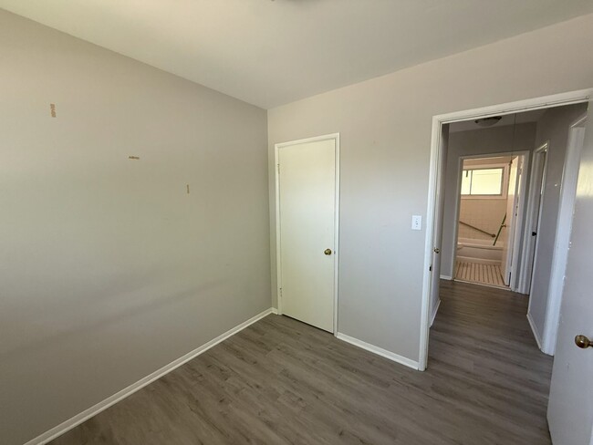 Building Photo - Charming Parkville Single Family Home with...