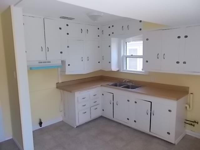 Building Photo - 933 Peach St