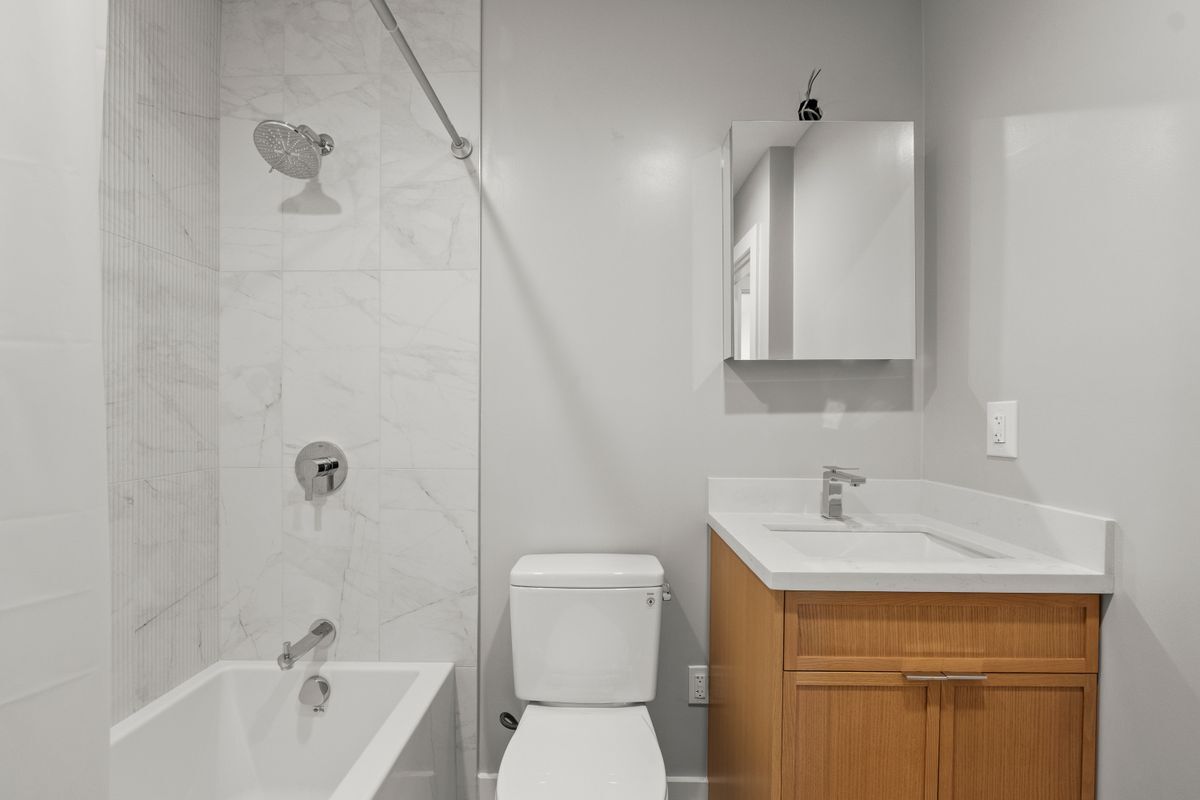 Building Photo - 3801 Lincoln Ave