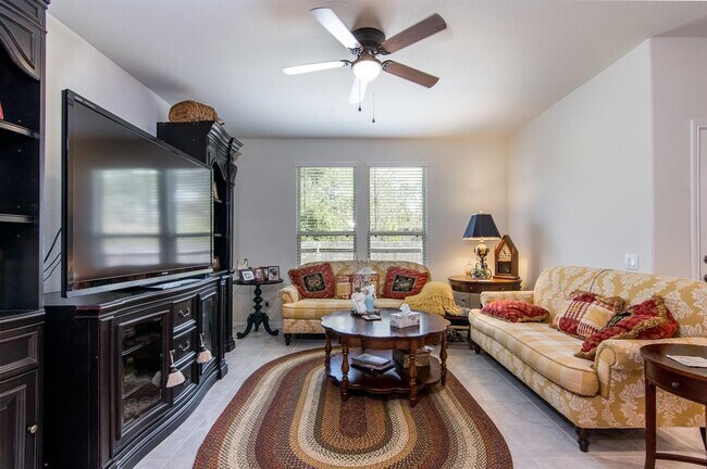 Building Photo - 9738 Birdsnest Ct