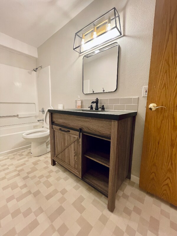 Building Photo - 146 Brooklyn Cir