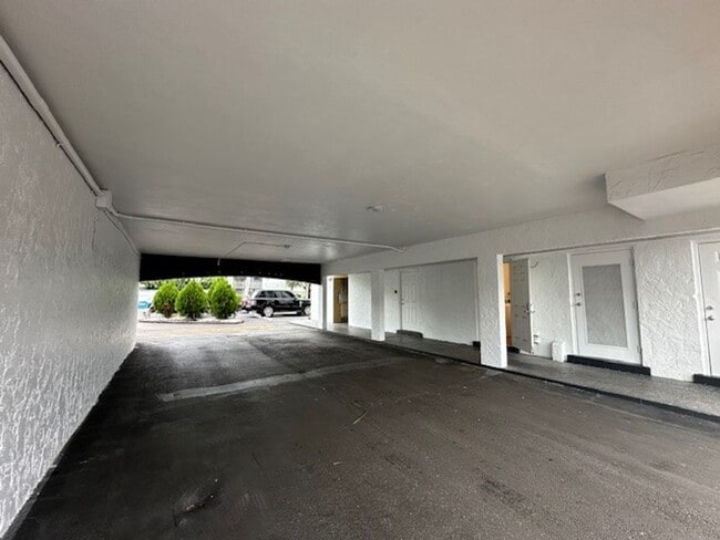 Interior Photo - Dixie Realty LLC