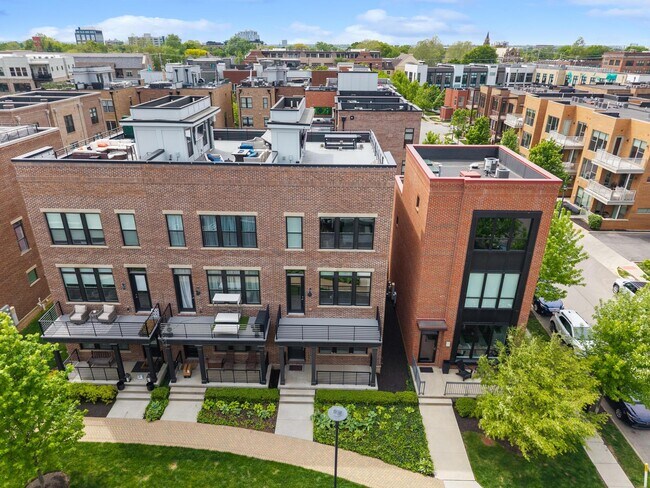 Building Photo - 293 Auden Ave