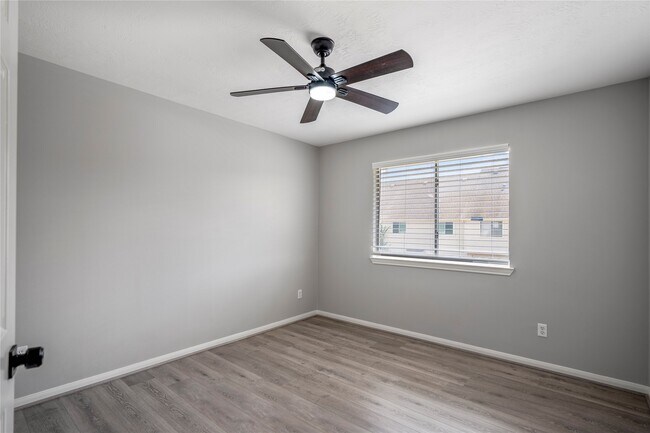 Building Photo - 11735 Alief Clodine Rd