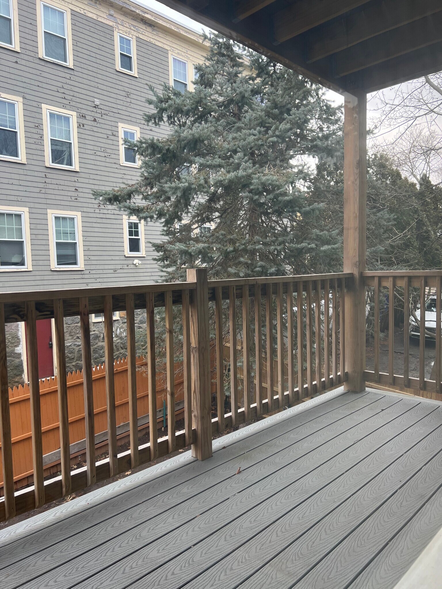 Building Photo - 196 Reservation Rd