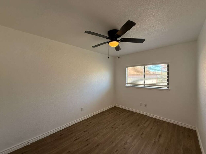 Building Photo - 4455 Sherwood Way