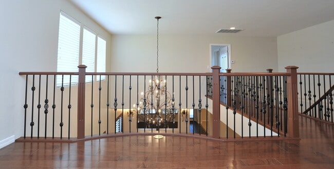 Building Photo - 4 Bedroom, 2.5 Bathroom in Oro Valley