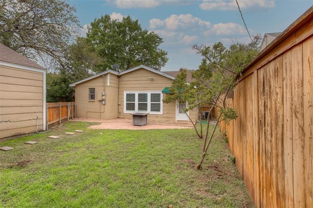 Building Photo - 3425 Stadium Dr