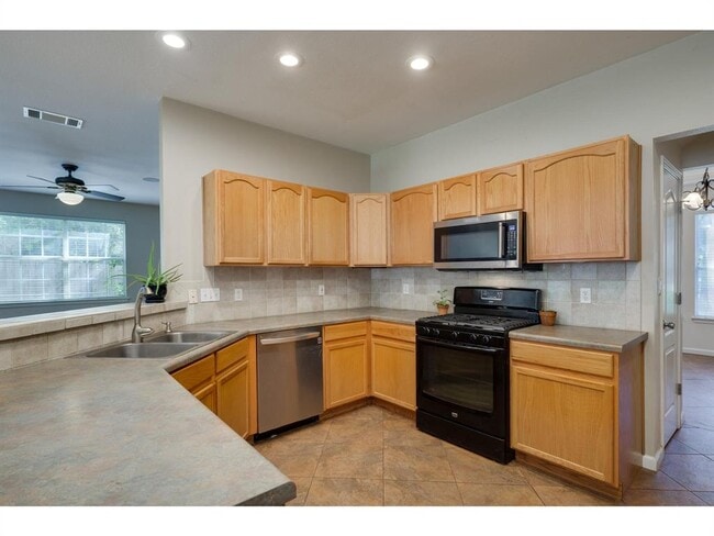 Building Photo - 6710 Breezy Pass