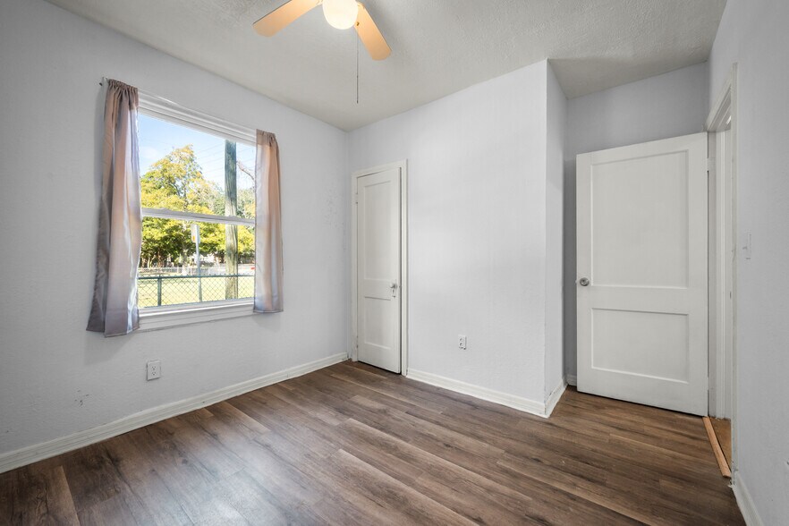 Building Photo - 1602 Wambolt St