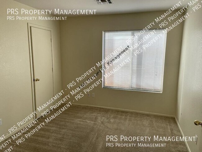 Building Photo - 324 W Colt Rd