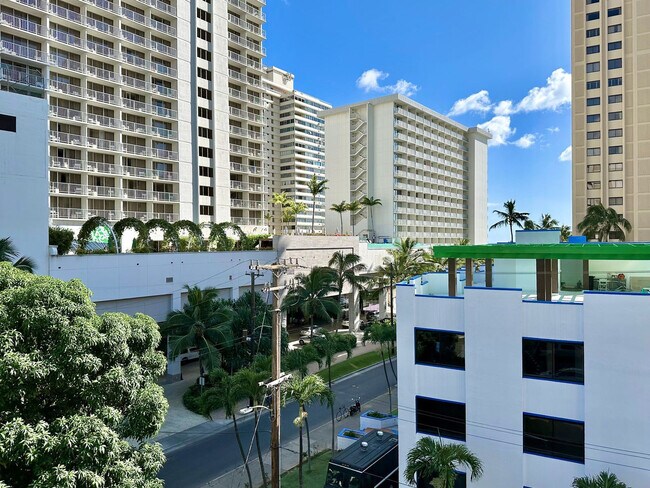 Building Photo - 2464 Prince Edward St