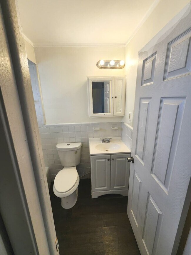 Building Photo - 2056-72 Lafayette Apartments