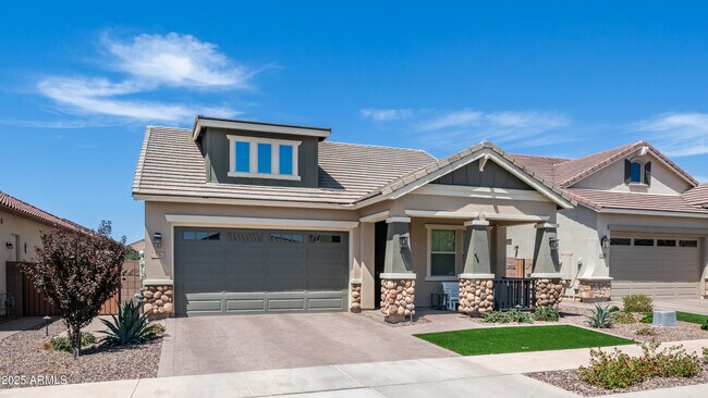 Building Photo - 23080 E Carriage Wy