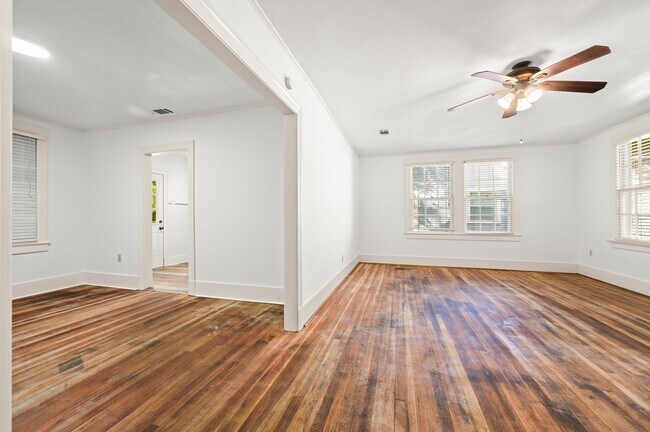 Building Photo - 1630 College Dr