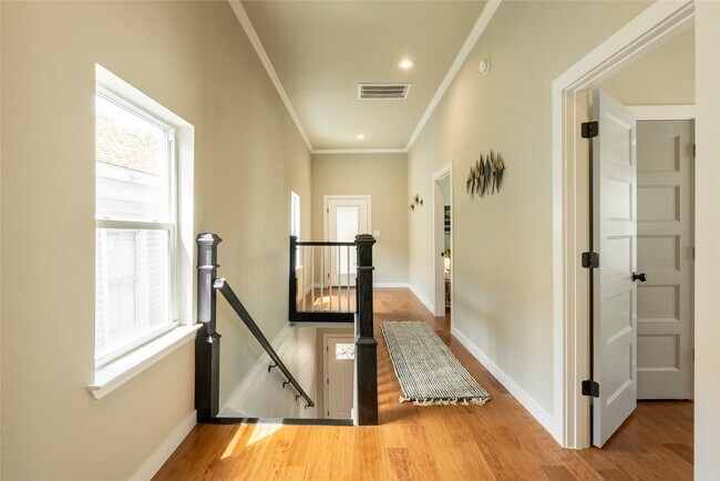 Building Photo - 3209 Ave N Ursuline St