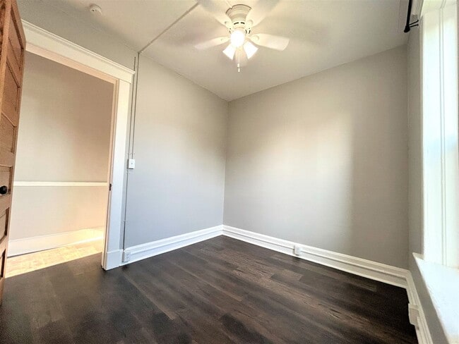 Building Photo - 217-217 S 9th St