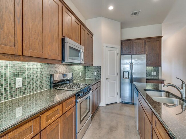 Building Photo - 12205 Barras Branch Dr