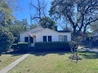 Building Photo - 819 N Forest Dr