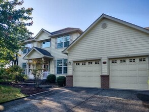 Building Photo - 2464 Sage Ave SE